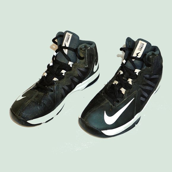 Nike NWOT Airmax Stutter Step 2 boy's 5Y sneakers - Picture 1 of 6